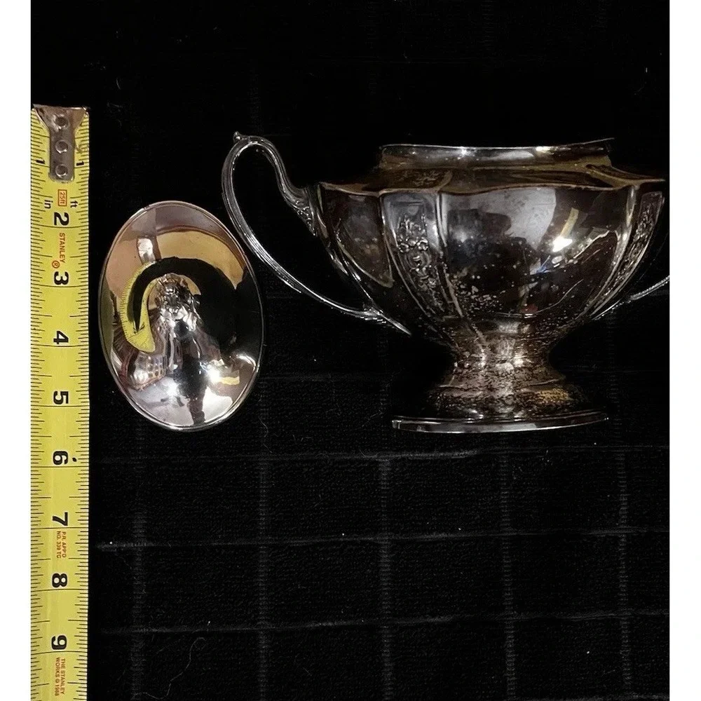 Vintage 1847 Rogers Bros Silver Played Footed Sugar Bowl W/Lid [V]